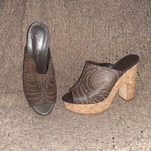 LOLA CRUZ-Cork Platform-Brown Leather/Mini Studded Clogs-Boho-Sz 39-Near Mint